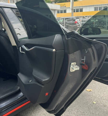 Тесла Модель С, объемом двигателя 0 л и пробегом 93 тыс. км за 14900 $, фото 28 на Automoto.ua