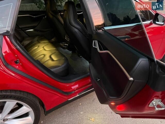 Тесла Модель С, объемом двигателя 0 л и пробегом 160 тыс. км за 18800 $, фото 7 на Automoto.ua