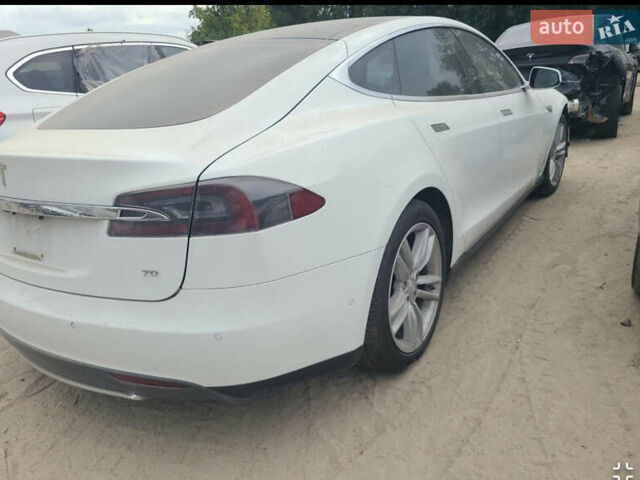 Тесла Модель С, об'ємом двигуна 0 л та пробігом 50 тис. км за 9950 $, фото 1 на Automoto.ua