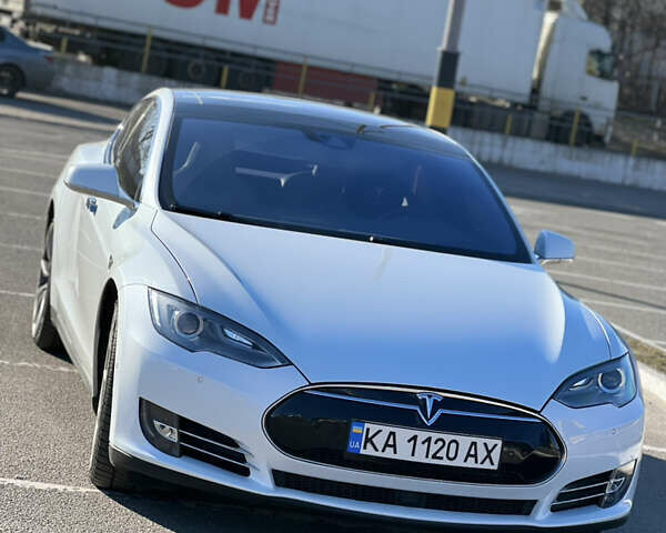 Тесла Модель С, объемом двигателя 0 л и пробегом 100 тыс. км за 20000 $, фото 1 на Automoto.ua