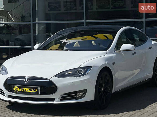 Тесла Модель С, объемом двигателя 0 л и пробегом 84 тыс. км за 17000 $, фото 5 на Automoto.ua