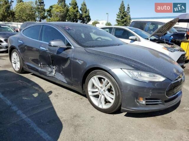 Тесла Модель С, объемом двигателя 0 л и пробегом 121 тыс. км за 18450 $, фото 1 на Automoto.ua