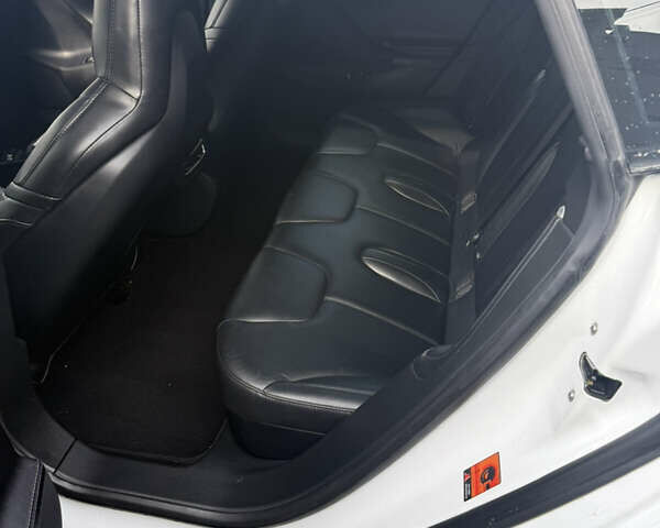 Тесла Модель С, об'ємом двигуна 0 л та пробігом 50 тис. км за 9950 $, фото 44 на Automoto.ua