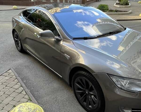 Тесла Модель С, объемом двигателя 0 л и пробегом 250 тыс. км за 17500 $, фото 5 на Automoto.ua