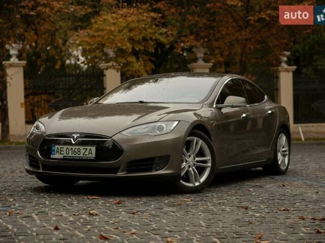 Тесла Модель С, объемом двигателя 0 л и пробегом 103 тыс. км за 23800 $, фото 5 на Automoto.ua