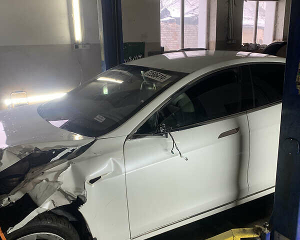 Тесла Модель С, об'ємом двигуна 0 л та пробігом 140 тис. км за 4700 $, фото 2 на Automoto.ua