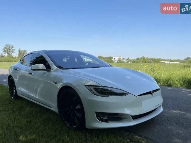 Тесла Модель С, объемом двигателя 0 л и пробегом 70 тыс. км за 27500 $, фото 5 на Automoto.ua
