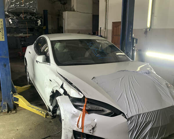Тесла Модель С, об'ємом двигуна 0 л та пробігом 140 тис. км за 4700 $, фото 1 на Automoto.ua