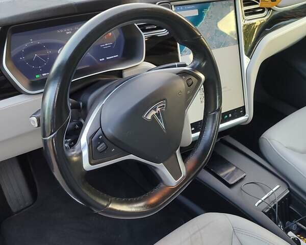Тесла Модель С, объемом двигателя 0 л и пробегом 180 тыс. км за 23500 $, фото 29 на Automoto.ua