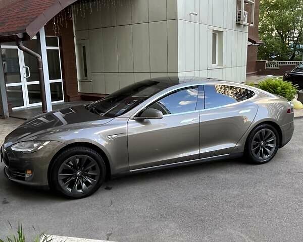 Тесла Модель С, объемом двигателя 0 л и пробегом 250 тыс. км за 17500 $, фото 6 на Automoto.ua