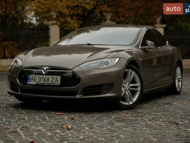 Тесла Модель С, объемом двигателя 0 л и пробегом 103 тыс. км за 23800 $, фото 6 на Automoto.ua