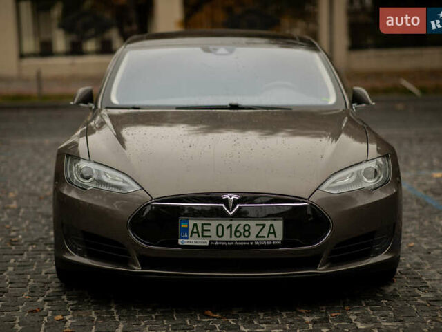 Тесла Модель С, объемом двигателя 0 л и пробегом 103 тыс. км за 23800 $, фото 3 на Automoto.ua