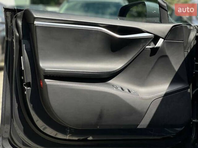 Тесла Модель С, объемом двигателя 0 л и пробегом 128 тыс. км за 22000 $, фото 6 на Automoto.ua