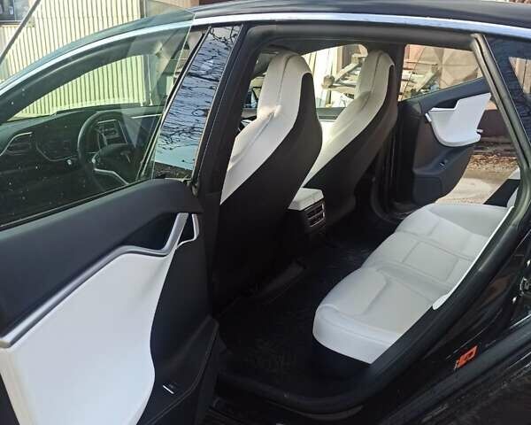 Тесла Модель С, объемом двигателя 0 л и пробегом 95 тыс. км за 42000 $, фото 10 на Automoto.ua