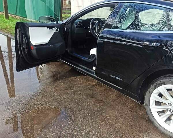 Тесла Модель С, объемом двигателя 0 л и пробегом 95 тыс. км за 42000 $, фото 6 на Automoto.ua