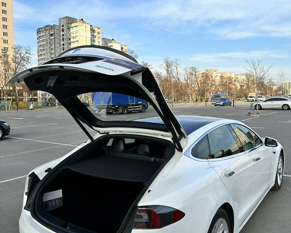 Тесла Модель С, объемом двигателя 0 л и пробегом 63 тыс. км за 42500 $, фото 13 на Automoto.ua