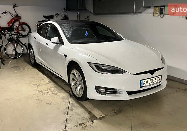Тесла Модель С, объемом двигателя 0 л и пробегом 97 тыс. км за 19000 $, фото 1 на Automoto.ua