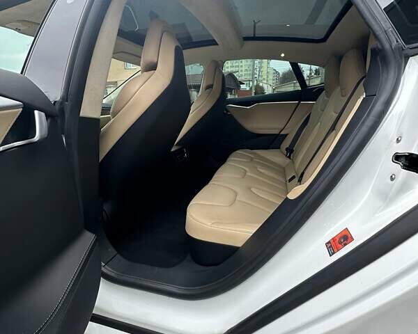 Тесла Модель С, объемом двигателя 0 л и пробегом 65 тыс. км за 32999 $, фото 13 на Automoto.ua