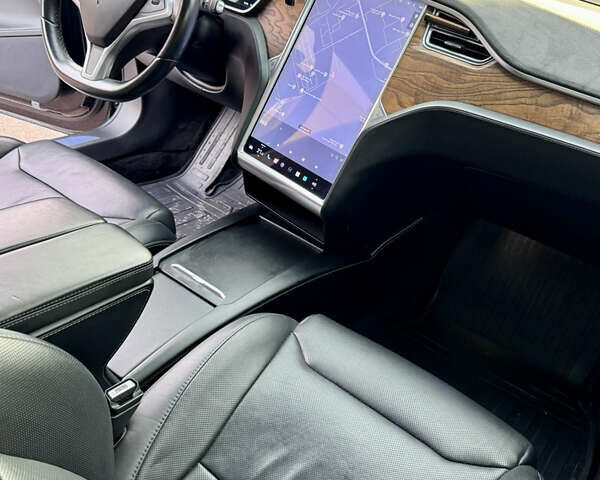 Тесла Модель С, объемом двигателя 0 л и пробегом 150 тыс. км за 18000 $, фото 21 на Automoto.ua