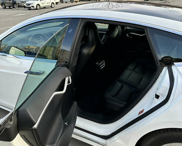 Тесла Модель С, объемом двигателя 0 л и пробегом 63 тыс. км за 42500 $, фото 12 на Automoto.ua