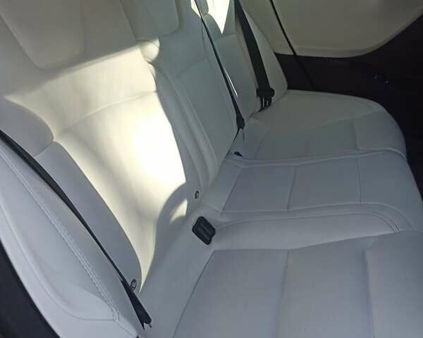 Тесла Модель С, объемом двигателя 0 л и пробегом 95 тыс. км за 42000 $, фото 8 на Automoto.ua