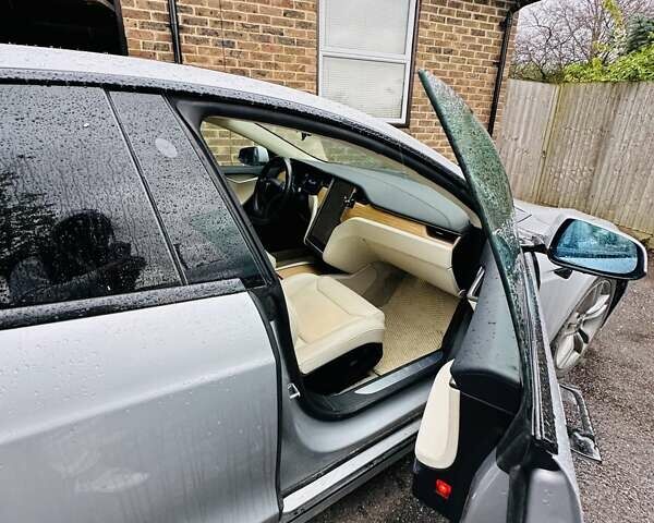 Тесла Модель С, об'ємом двигуна 0 л та пробігом 75 тис. км за 39000 $, фото 4 на Automoto.ua