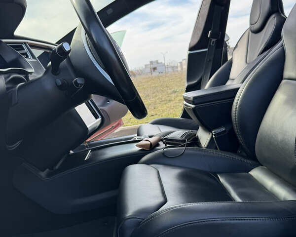 Тесла Модель С, объемом двигателя 0 л и пробегом 76 тыс. км за 17600 $, фото 13 на Automoto.ua