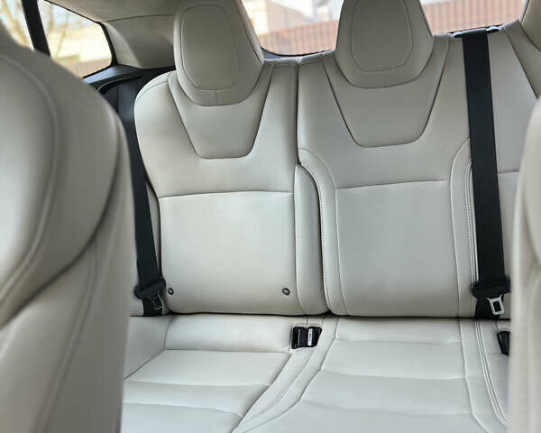 Тесла Модель С, объемом двигателя 0 л и пробегом 85 тыс. км за 28900 $, фото 25 на Automoto.ua