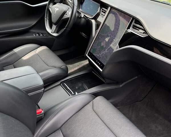 Тесла Модель С, объемом двигателя 0 л и пробегом 238 тыс. км за 25121 $, фото 8 на Automoto.ua