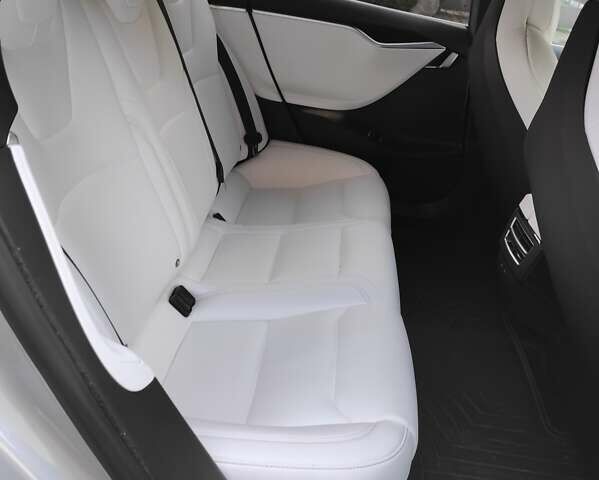Тесла Модель С, объемом двигателя 0 л и пробегом 69 тыс. км за 21000 $, фото 9 на Automoto.ua