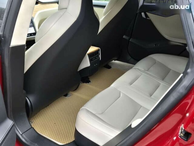 Тесла Модель С, объемом двигателя 0 л и пробегом 52 тыс. км за 29900 $, фото 14 на Automoto.ua