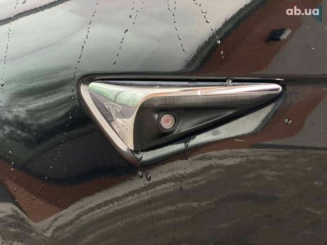 Тесла Модель С, объемом двигателя 0 л и пробегом 71 тыс. км за 26790 $, фото 18 на Automoto.ua