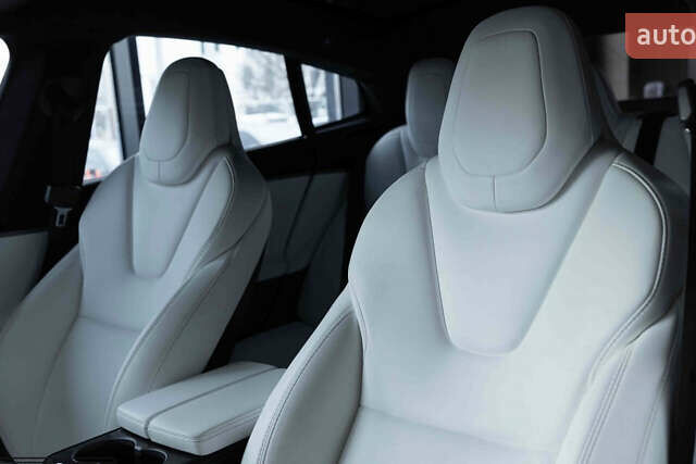 Тесла Модель С, объемом двигателя 0 л и пробегом 50 тыс. км за 31500 $, фото 2 на Automoto.ua