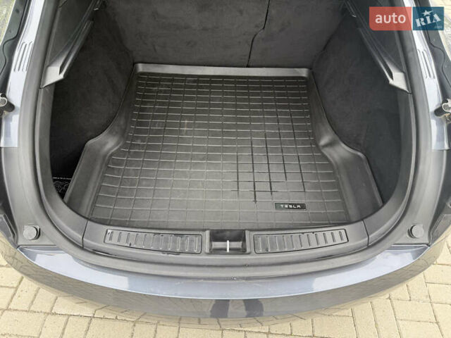 Тесла Модель С, объемом двигателя 0 л и пробегом 106 тыс. км за 25500 $, фото 11 на Automoto.ua