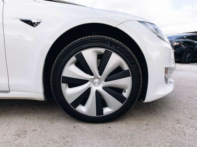 Тесла Модель С, об'ємом двигуна 0 л та пробігом 68 тис. км за 29500 $, фото 5 на Automoto.ua