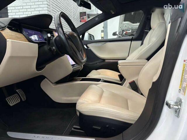 Тесла Модель С, объемом двигателя 0 л и пробегом 96 тыс. км за 29900 $, фото 10 на Automoto.ua