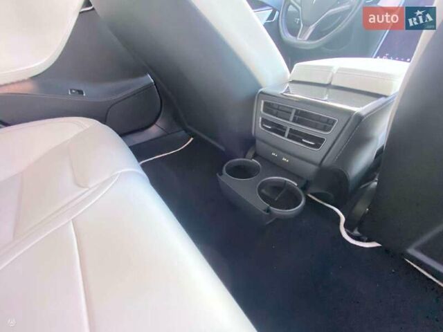 Тесла Модель С, объемом двигателя 0 л и пробегом 100 тыс. км за 29600 $, фото 16 на Automoto.ua