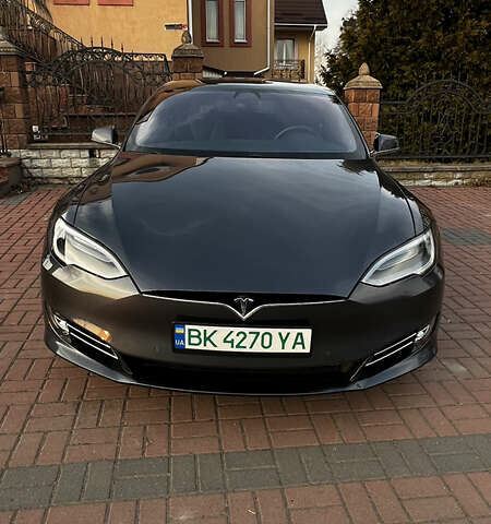 Тесла Модель С, объемом двигателя 0 л и пробегом 40 тыс. км за 30000 $, фото 7 на Automoto.ua