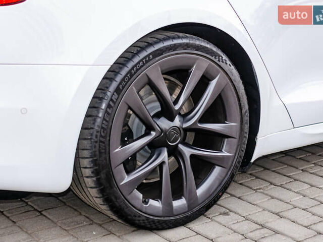 Тесла Модель С, объемом двигателя 0 л и пробегом 19 тыс. км за 48500 $, фото 18 на Automoto.ua