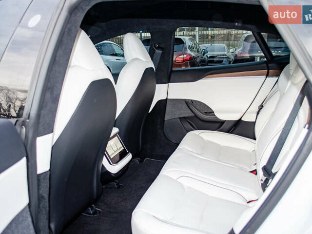 Тесла Модель С, объемом двигателя 0 л и пробегом 19 тыс. км за 48500 $, фото 33 на Automoto.ua