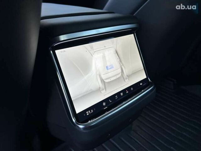 Тесла Модель С, объемом двигателя 0 л и пробегом 24 тыс. км за 92000 $, фото 25 на Automoto.ua