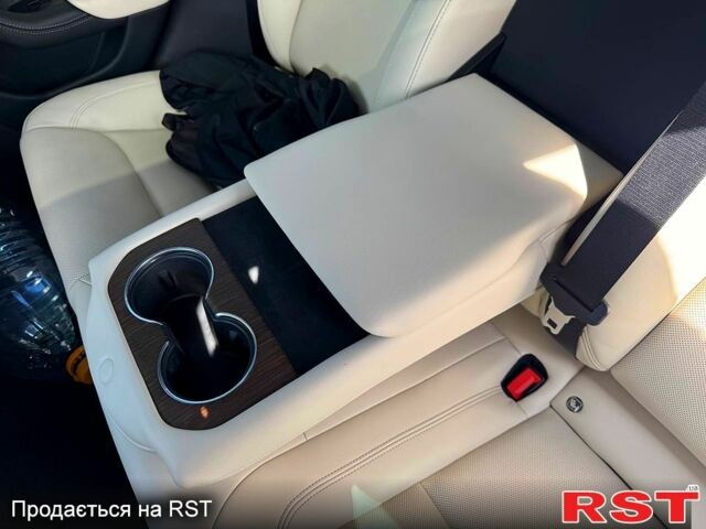 Тесла Модель С, объемом двигателя 0.52 л и пробегом 115 тыс. км за 34000 $, фото 12 на Automoto.ua