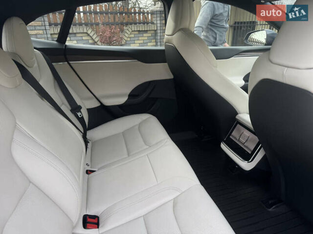 Тесла Модель С, объемом двигателя 0 л и пробегом 70 тыс. км за 50000 $, фото 33 на Automoto.ua