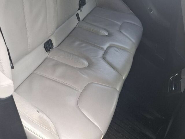 Серый Тесла Модель С, объемом двигателя 0 л и пробегом 170 тыс. км за 6000 $, фото 3 на Automoto.ua