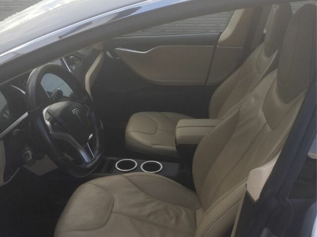 Сірий Тесла Модель С, об'ємом двигуна 0 л та пробігом 185 тис. км за 12700 $, фото 4 на Automoto.ua