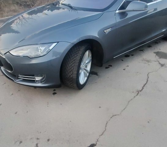 Сірий Тесла Модель С, об'ємом двигуна 0 л та пробігом 108 тис. км за 15015 $, фото 19 на Automoto.ua