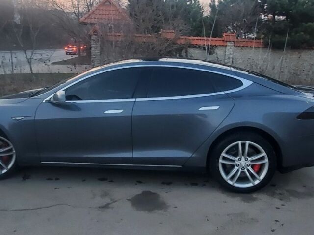 Сірий Тесла Модель С, об'ємом двигуна 0 л та пробігом 108 тис. км за 15015 $, фото 6 на Automoto.ua