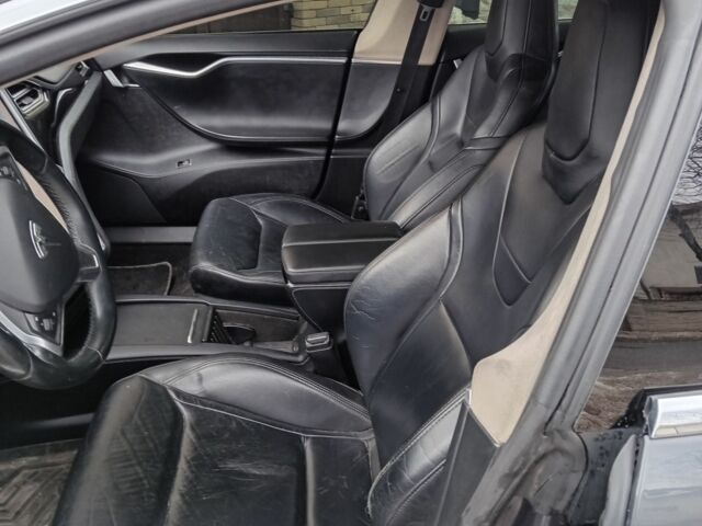 Сірий Тесла Модель С, об'ємом двигуна 0 л та пробігом 215 тис. км за 13900 $, фото 4 на Automoto.ua