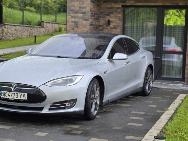 Серый Тесла Модель С, объемом двигателя 0 л и пробегом 200 тыс. км за 19200 $, фото 6 на Automoto.ua