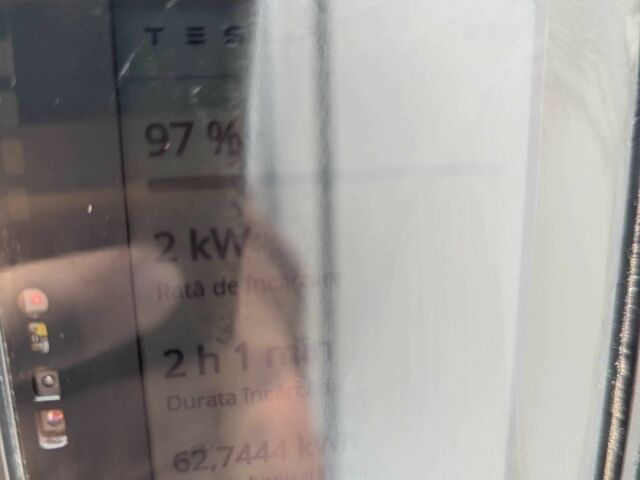 Тесла Модель С 2015 у Шепетовке на Automoto.ua Сірий Тесла Модель С, об'ємом двигуна 0 л та пробігом 180 тис. км за 14999 $, фото 18 на Automoto.ua